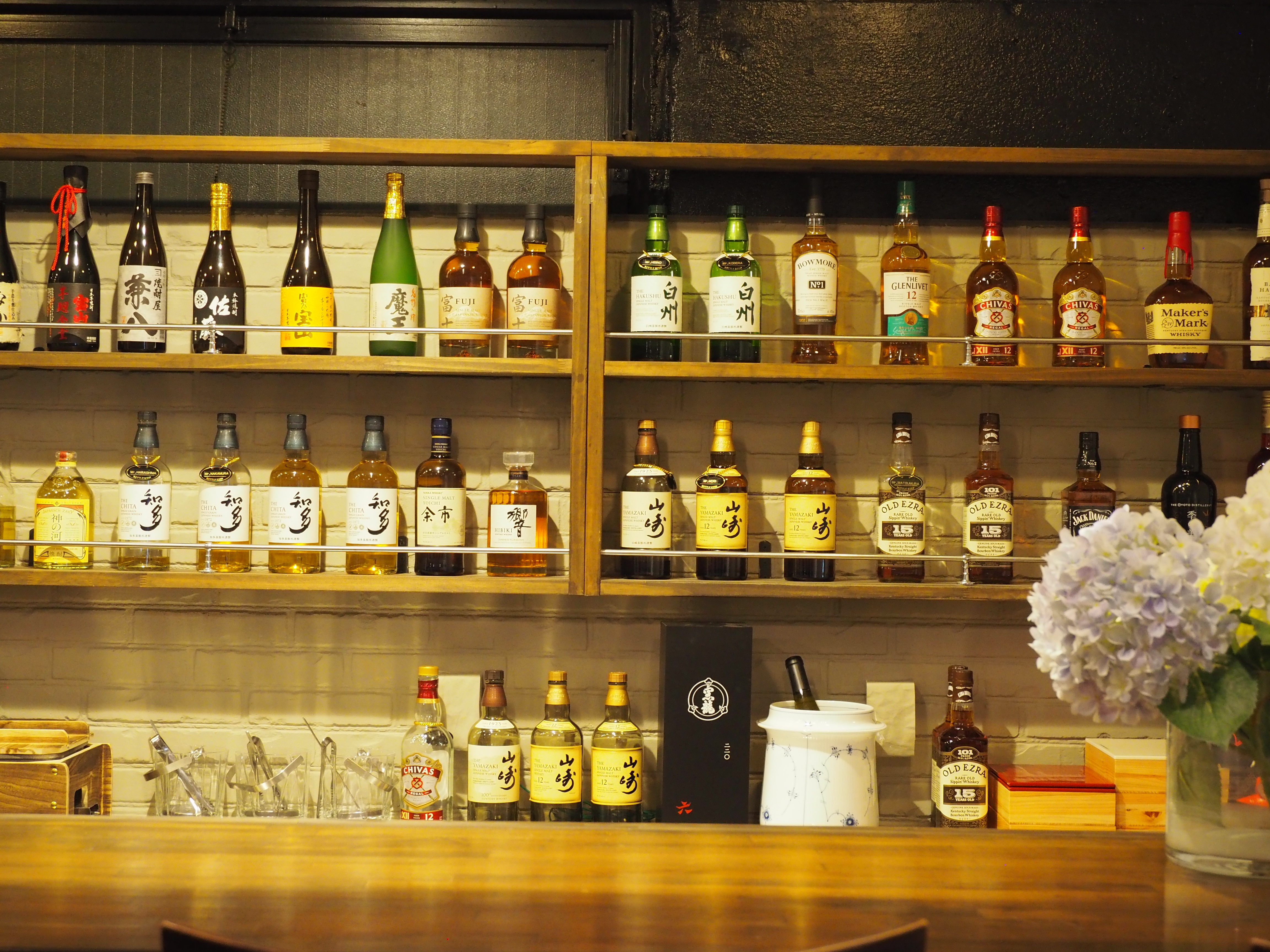 バーカウンターの様子